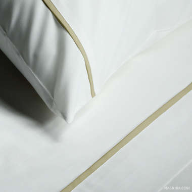 amaiora-oeko-tex-sheet-essentia-piping-percale-400-tc-white-with-gold