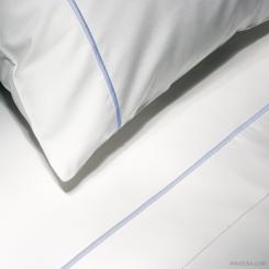 Percale Sheet Essentia Custom Bourdon | 400 TC | White with Embroidery in Light Blue 