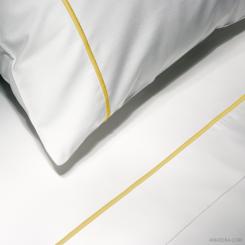 Percale Sheet Essentia Custom Bourdon | 400 TC | White with Embroidery in Color Gold 