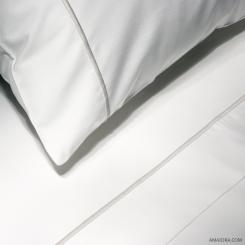 Completo Letto Essentia Custom Bourdon Percalle 400 TC Bianco con Ricamo in Ecru 