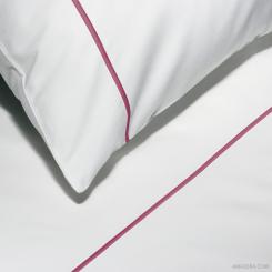 Duvet Cover Essentia Custom Bourdon | Percale 400 TC | White with Embroidery in Raspberry Red 