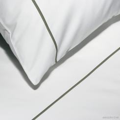 Duvet Cover Essentia Custom Bourdon | Percale 400 TC | White with Embroidery in Military Green 