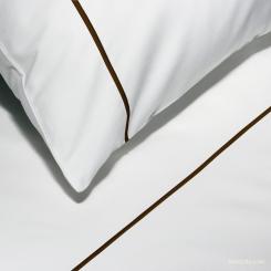 Duvet Cover Essentia Custom Bourdon | Percale 400 TC | White with Embroidery in Tobacco 