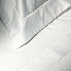 Completo Letto di Lusso | Essentia Custom Bourdon | Raso Angels Embrace | Bianco con Bourdon Avorio 