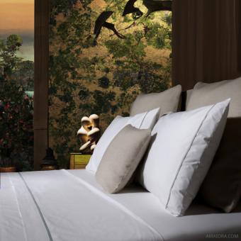 Completo Letto di Lusso Essentia Custom Piping - in Percalle 400 TC Bianco con Striscia in Blu Chiaro Vintage 