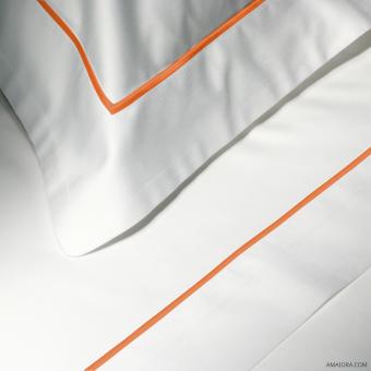 Completo Letto Essentia Custom Bourdon Raso 600 TC Bianco con Ricamo in Arancione 